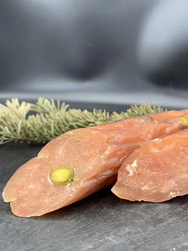 Колбаса «Кролик с фисташками»